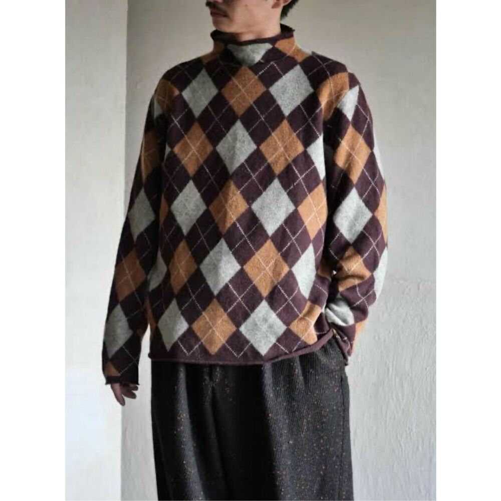 J.Crew 100% Lambswool large diamon print M